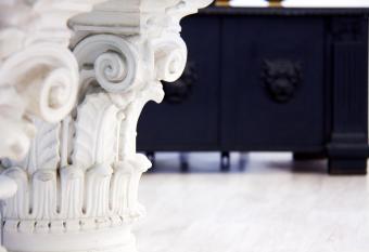 Budapest Eye Presidential with Jacuzzi & Sauna has rooms with a private hot tub