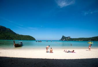 Slinky Hostel allows 18 year olds to book a room