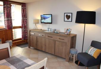 Cosylocation Super Besse has Balcony rooms