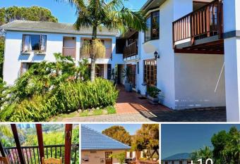 Woodleigh Guest Lodge has Balcony rooms