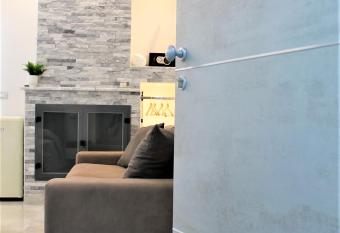 Sea Garden Rooms has Balcony rooms