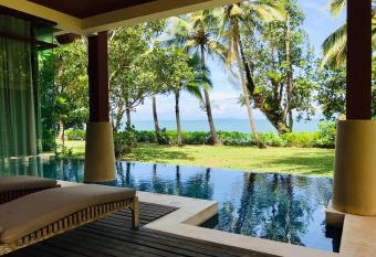 Amatapura Beachfront Villa 10 , SHA Certified has Balcony rooms
