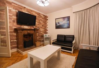 Hotel Kristal has rooms with a private hot tub