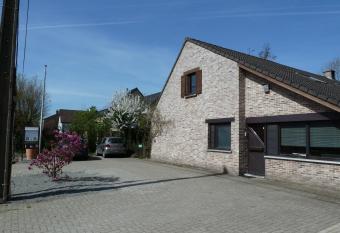 BnB Heimdall allows 18 year olds to book a room