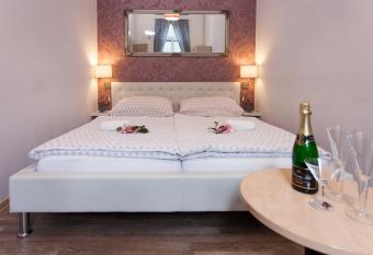 Avenida Park Hotel has Balcony rooms