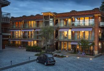 Rivetto Suites has Balcony rooms