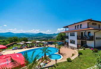 Complex Panorama has Balcony rooms