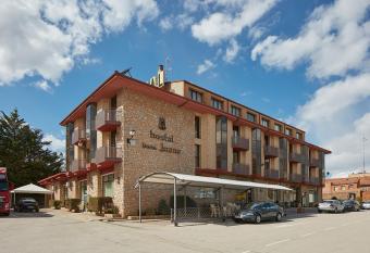 HOSTAL DO  A JUANA has Balcony rooms