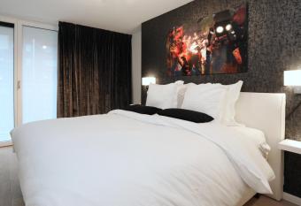 Luxury Suite Koksijde 402 Adult only allows 18 year olds to book a room