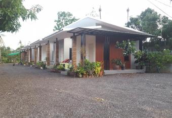 The House at Pranburi has Balcony rooms