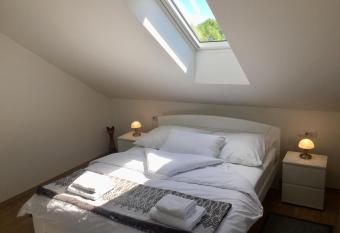 Rooms Garden has Balcony rooms