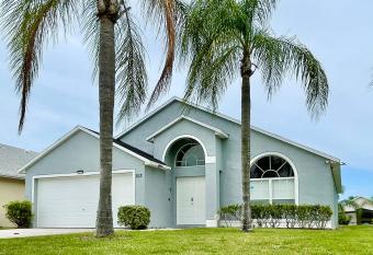 Fabulous 4 Bedrooms Villa with Private Pool 15 Min to Disney has Balcony rooms