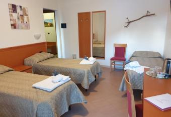 Casa Vacanze Orchidea has Balcony rooms