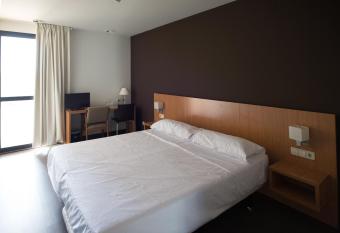 Hostal Mediterranea has Balcony rooms