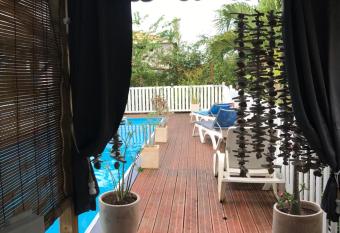 Les G  tes de CASITA By kreyol animal allows 18 year olds to book a room