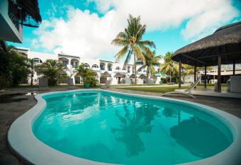 Stella Rina has Balcony rooms