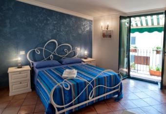 CETARA - ALBERGO DIFFUSO has Balcony rooms