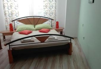 Apartments Olivia allows 18 year olds to book a room