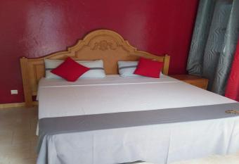 Melia Hotel has rooms with a private hot tub