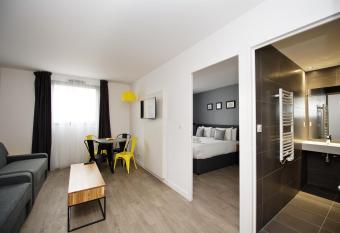 Staycity Aparthotels Marseille Centre Vieux Port allows 18 year olds to book a room