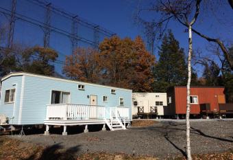 Trailer House Hotel Jennie has Balcony rooms