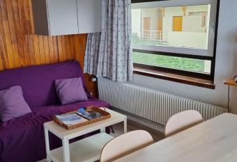 Appartement d une chambre avec vue sur la ville balcon et wifi a Chamrousse has Balcony rooms