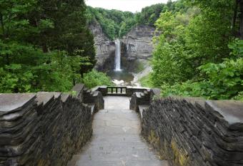 Inn at Taughannock Falls has Balcony rooms