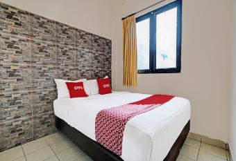 OYO 1699 Verona Residence allows 18 year olds to book a room