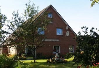 Haus Franziska has Balcony rooms