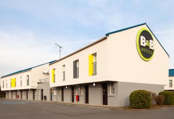 B&B HOTEL Saint-Witz allows 18 year olds to book a room