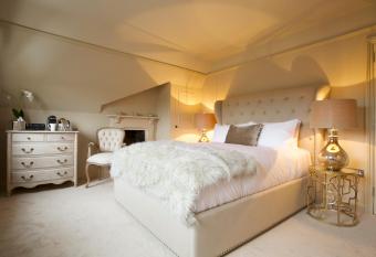 The Northgate allows 18 year olds to book a room