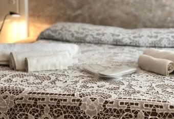 Open Space Verona allows 18 year olds to book a room