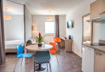Aparthotel Adagio Access Saint Nazaire allows 18 year olds to book a room