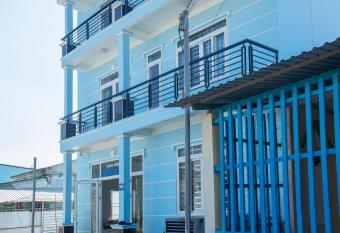 Xuan Anh Guesthouse allows 18 year olds to book a room