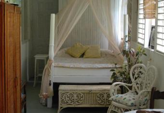 Charming Old World Apartment has Balcony rooms