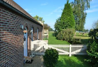 B&B Entre monts et collines allows 18 year olds to book a room