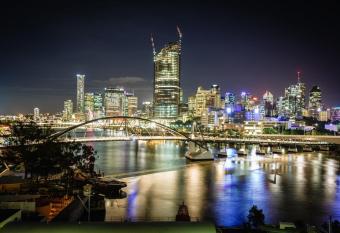 River Plaza Apartments has Balcony rooms