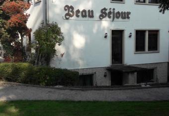Hotel Restaurant Beau S  jour has Balcony rooms