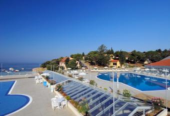 Maistra Select Petalon Resort has Balcony rooms