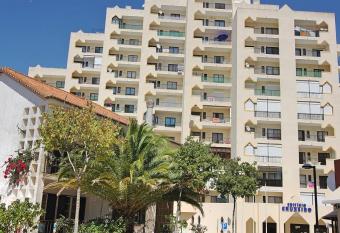 Apartments Edif  cio Cruzeiro has Balcony rooms