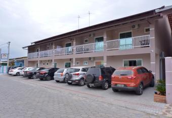 Pousada Recanto das Cores allows 18 year olds to book a room