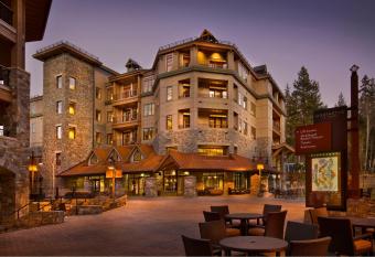 One Village Place By Welk Resorts has Balcony rooms