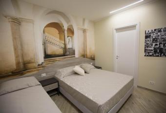 4 Rent has Balcony rooms