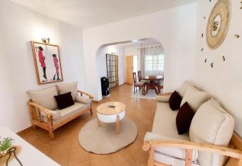 Pinebreeze Holiday Resort has Balcony rooms