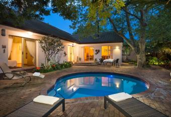 Just Unwind has Balcony rooms