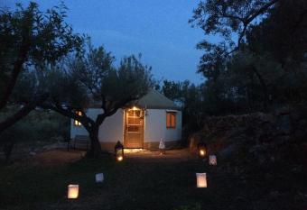 Yurta Mongola Delta del Ebro allows 18 year olds to book a room