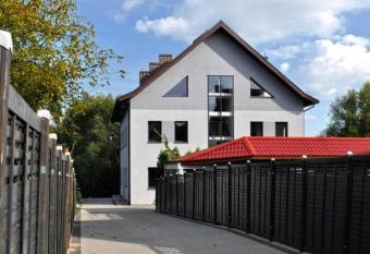 Pokoje 4you Szczecin allows 18 year olds to book a room