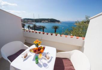 Hotel Biokovo has Balcony rooms