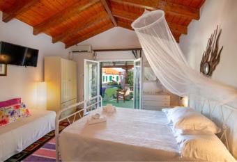 Nandia Studio & Apartment has Balcony rooms