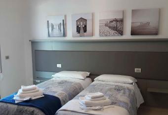B&B La Regina di Rimini allows 18 year olds to book a room